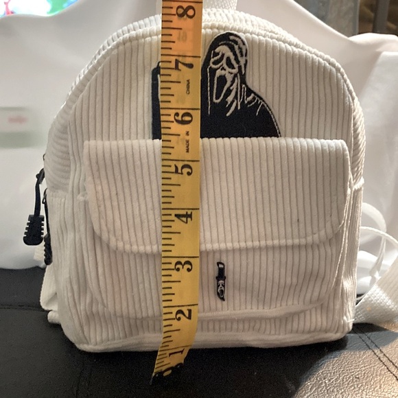 ghost face mini backpack - Picture 3 of 4